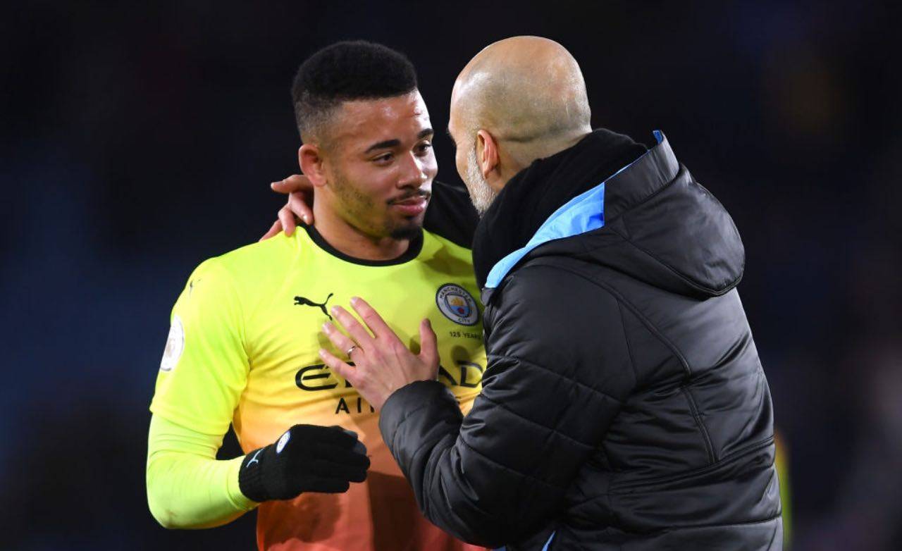 Guardiola a colloquio con Gabriel Jesus