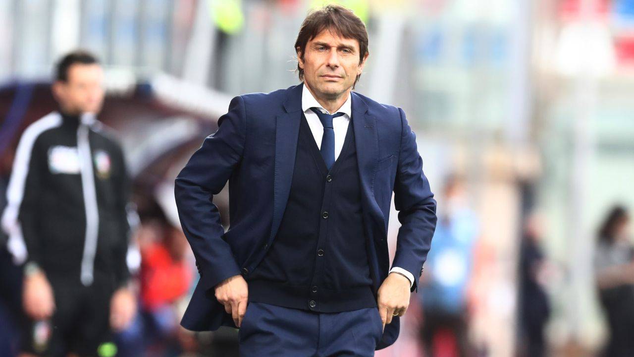 Antonio Conte a bordocampo