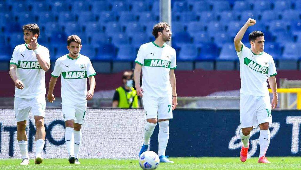 giocatori sassuolo festeggiano