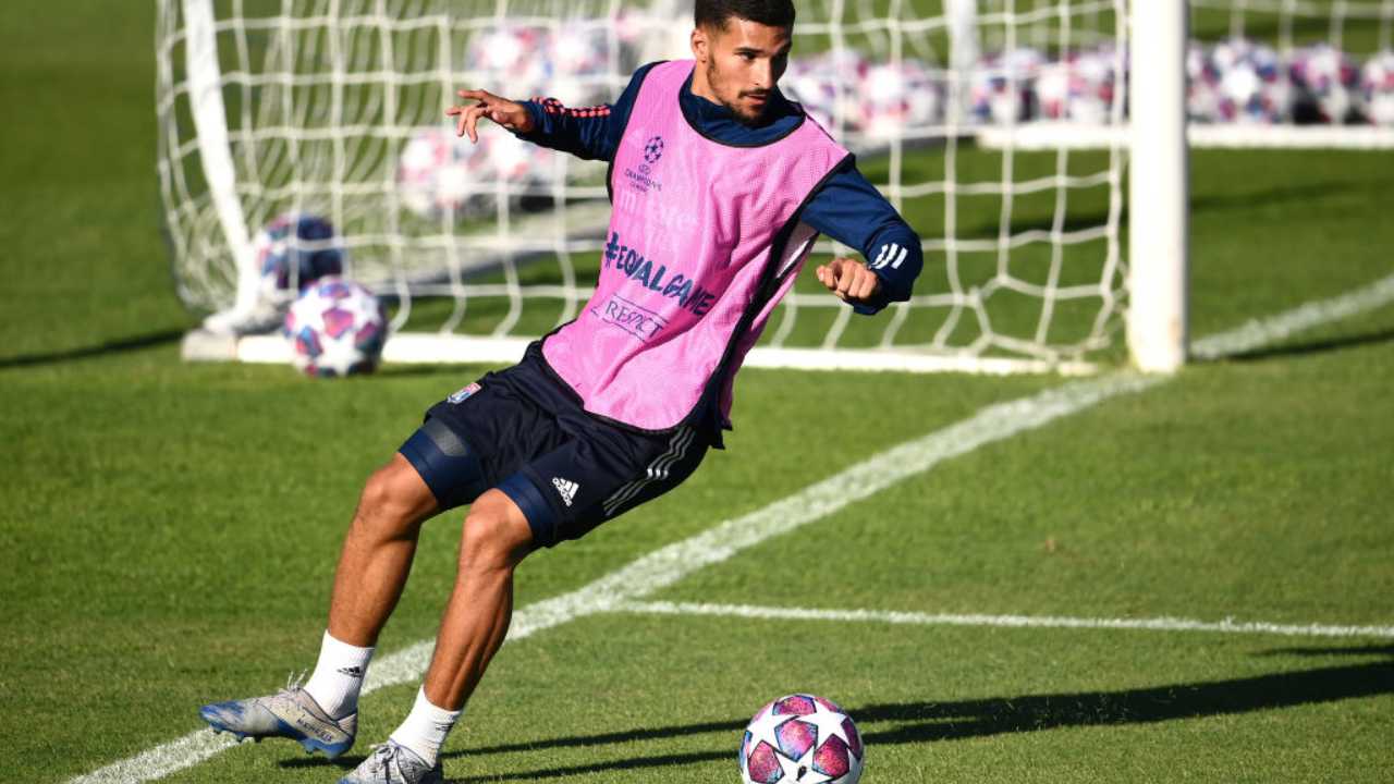 Aouar si allena