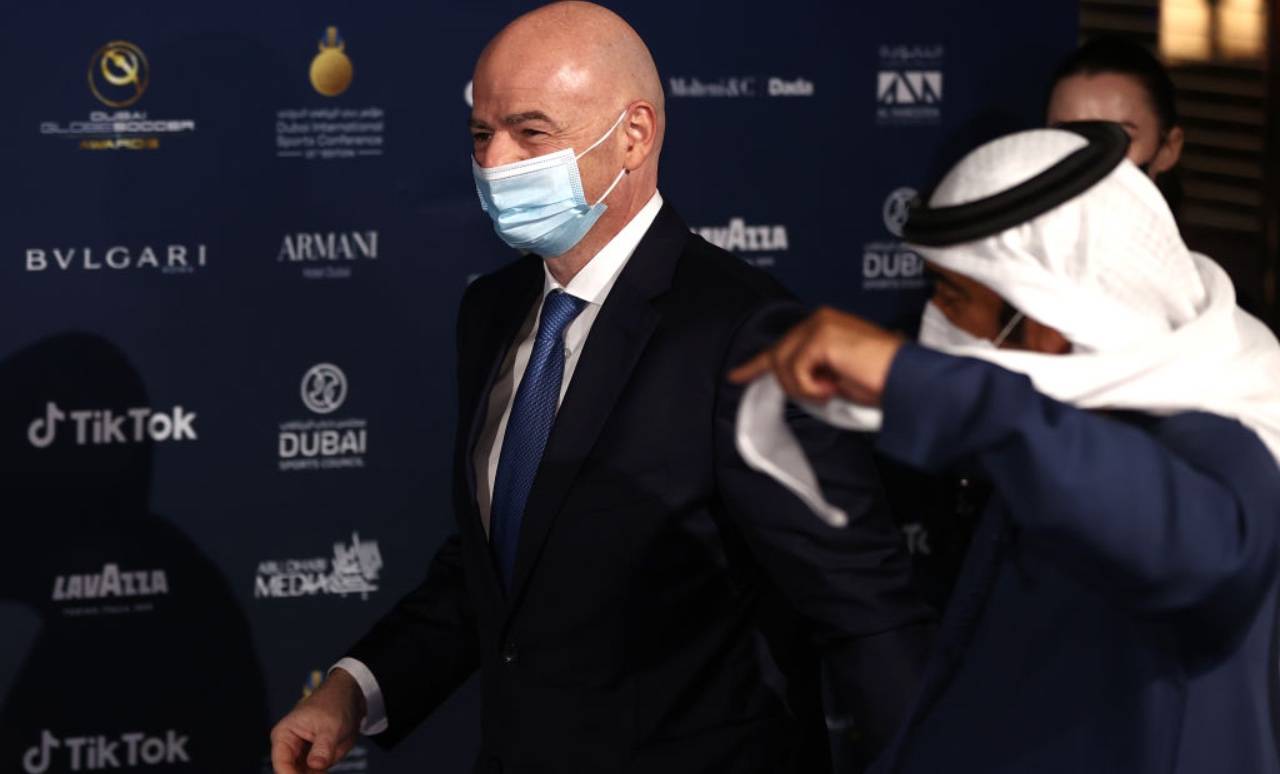 Infantino negli Emirati Arabi