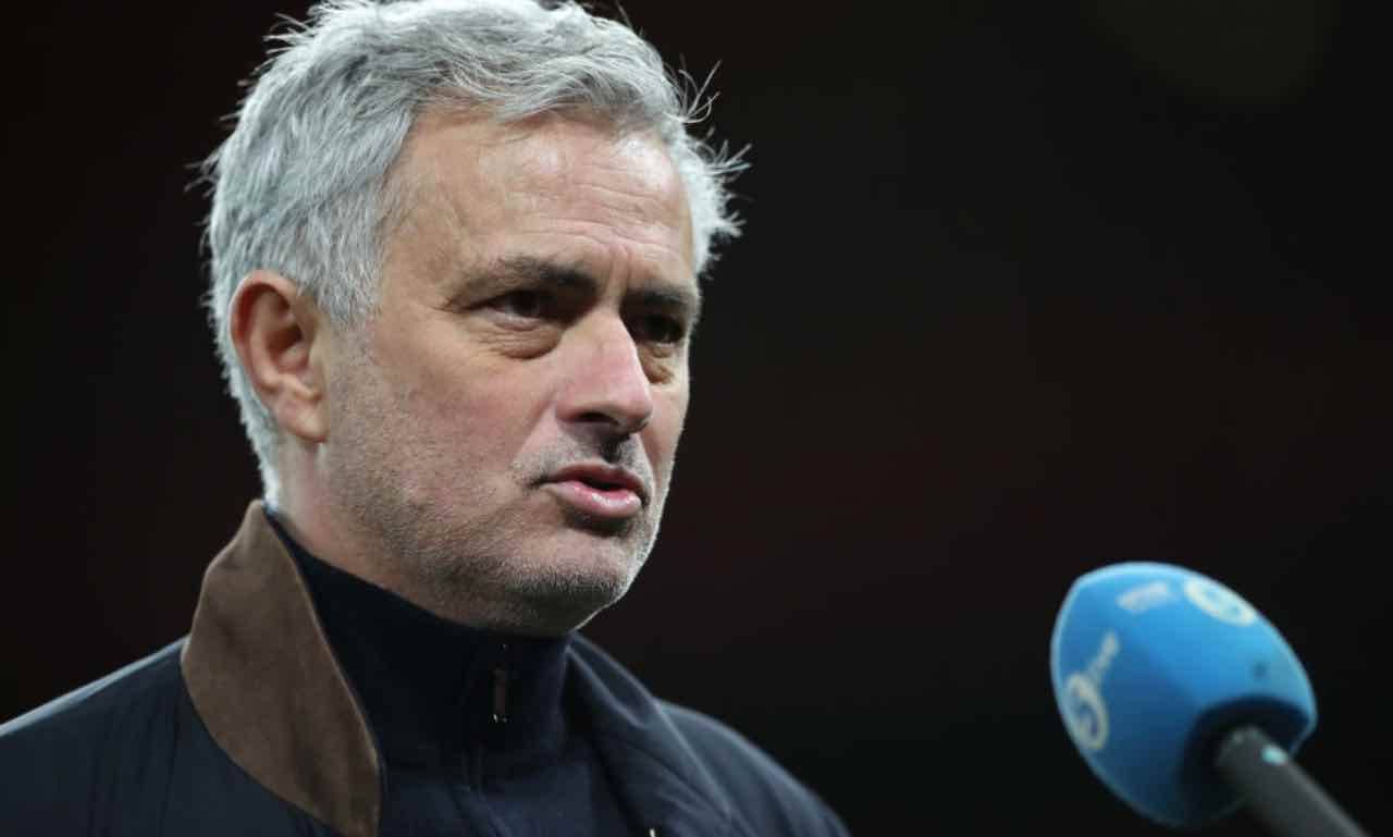Mourinho parla alla stampa