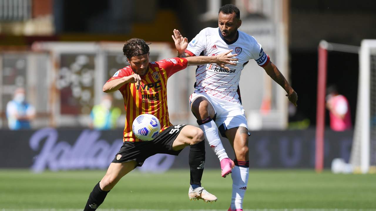 Benevento-Cagliari in campo