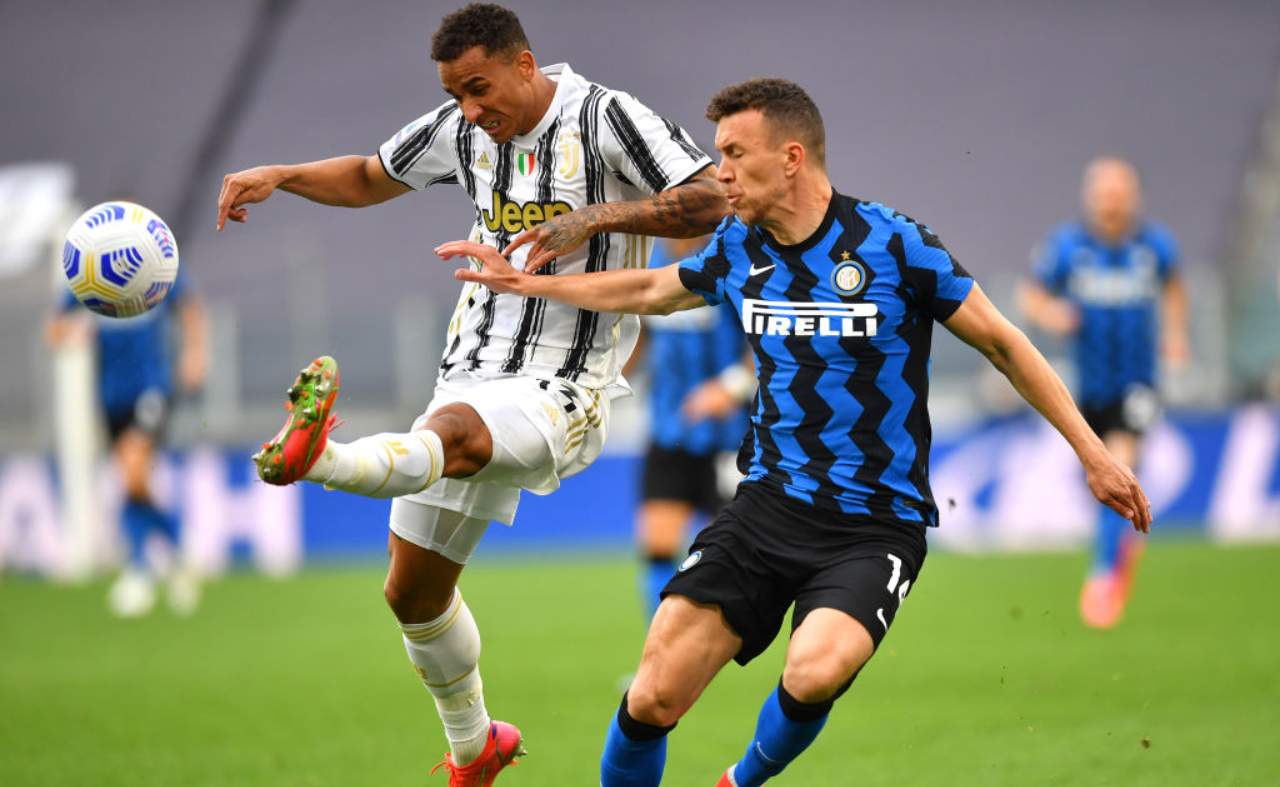Danilo contrasta Perisic