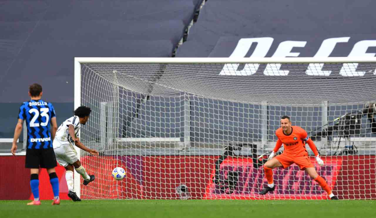 Cuadrado batte il rigore