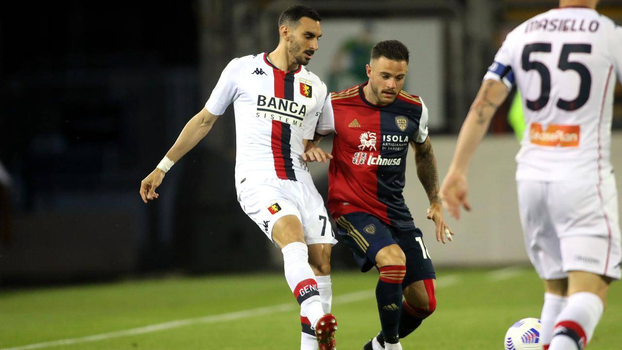 Cagliari-Genoa in campo