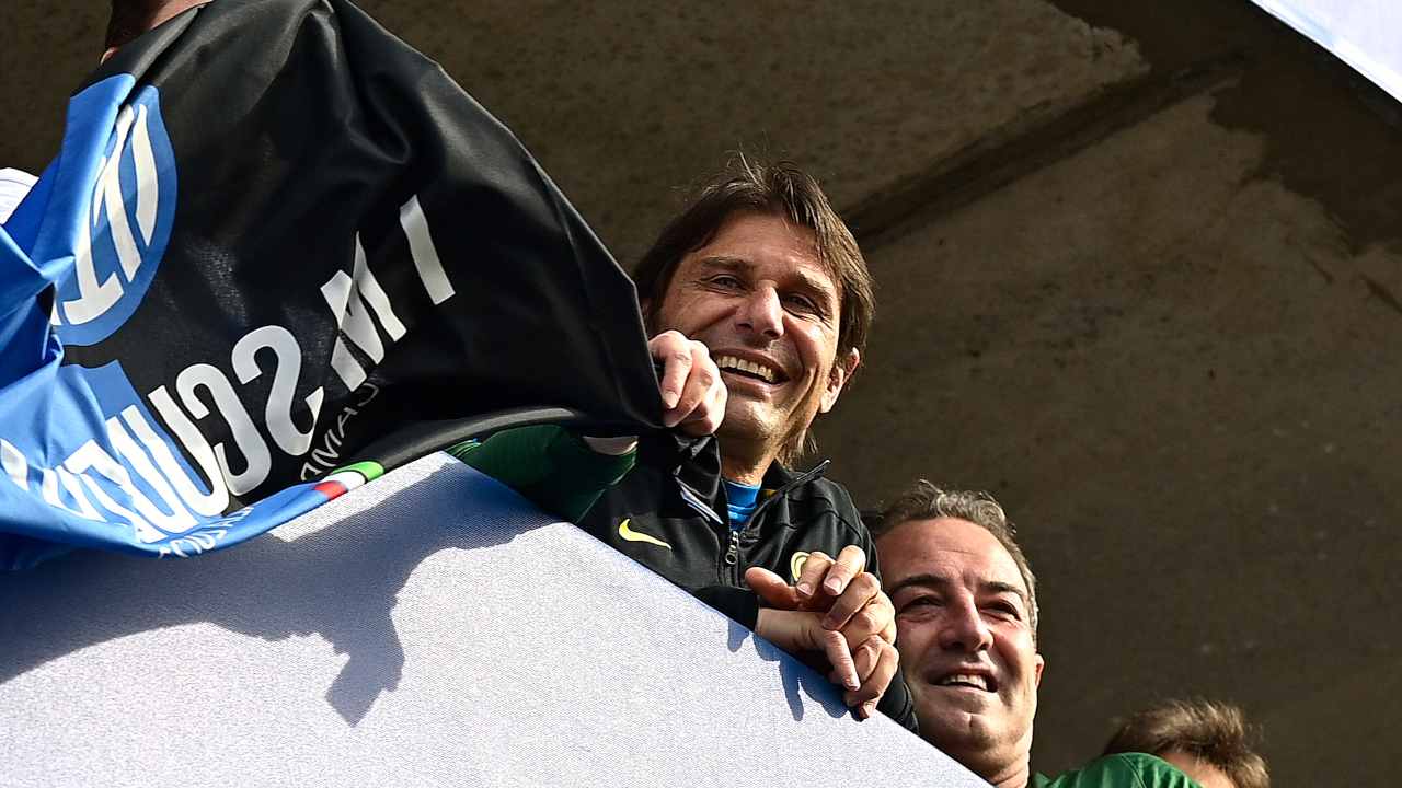 Antonio Conte durante la festa