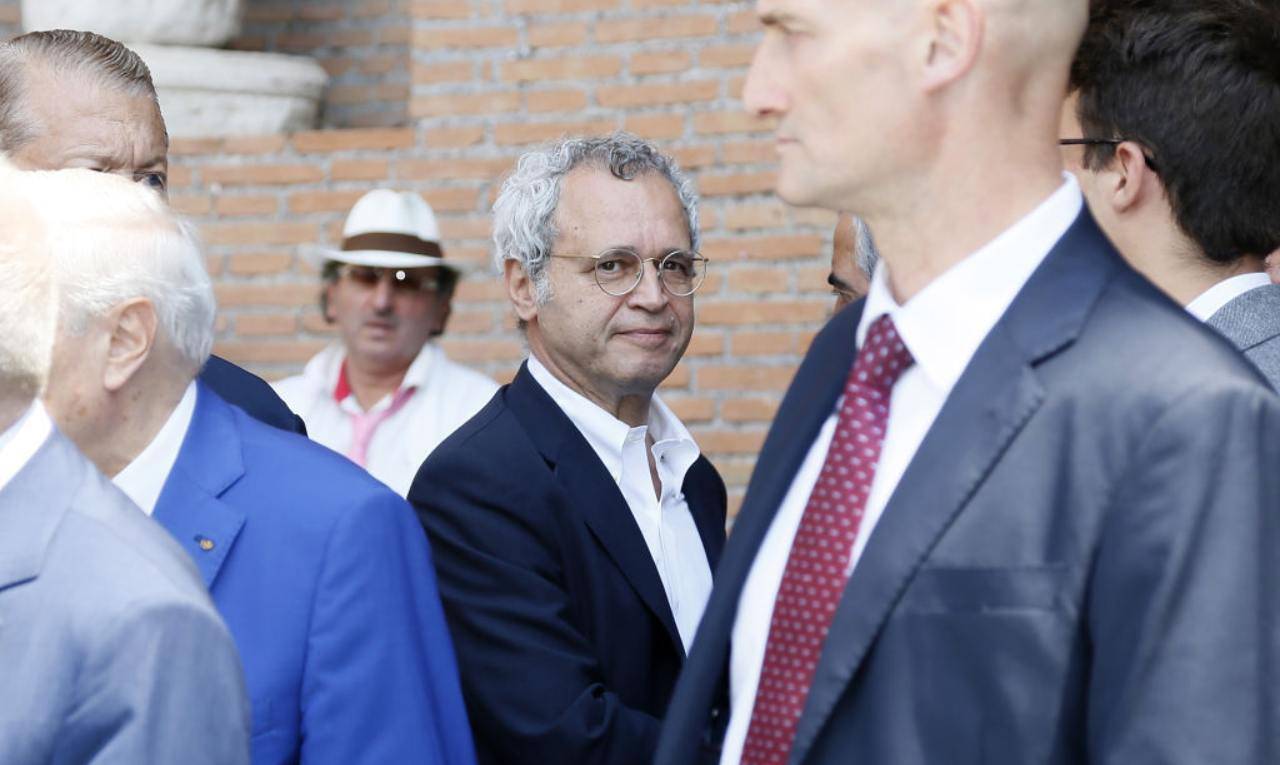Mentana pensieroso