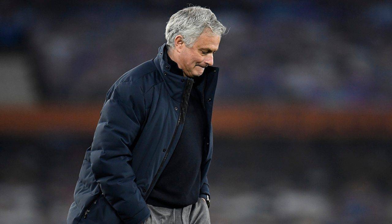 Mourinho abbandona il campo