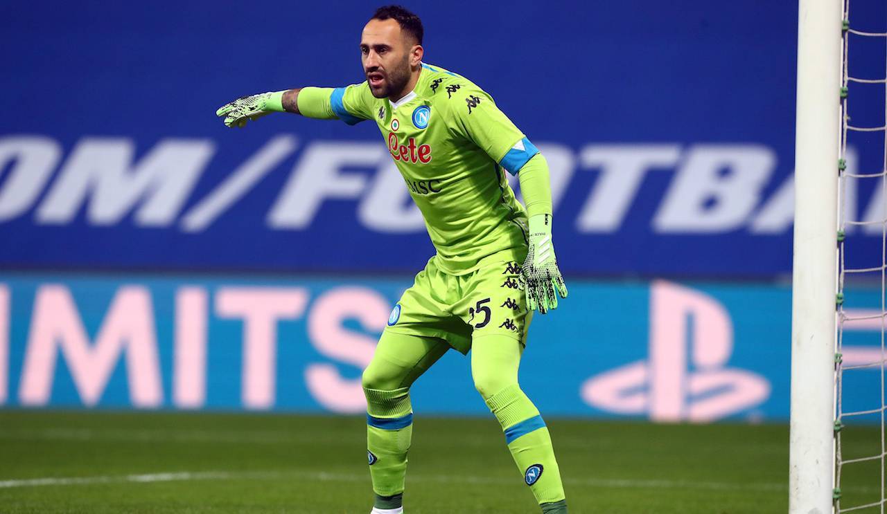 David Ospina da indicazioni ai compagni