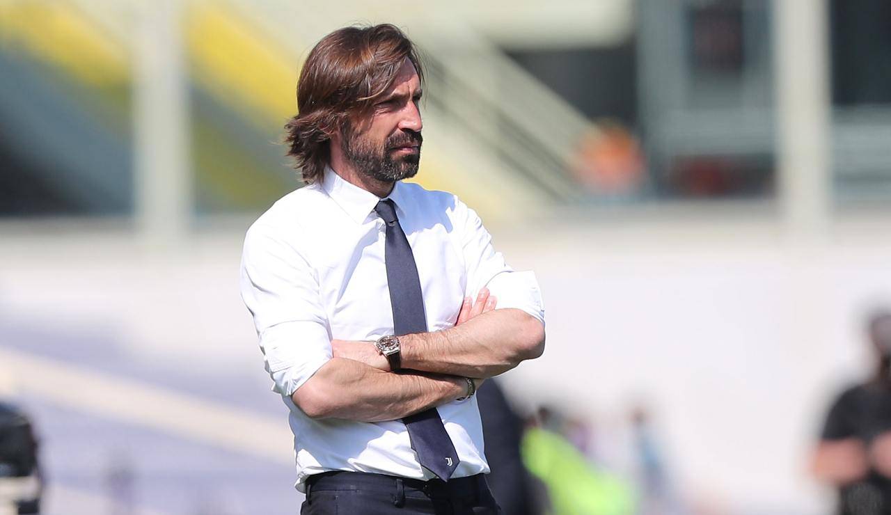 Pirlo a braccia conserte