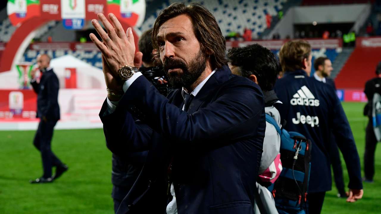 Pirlo applaude