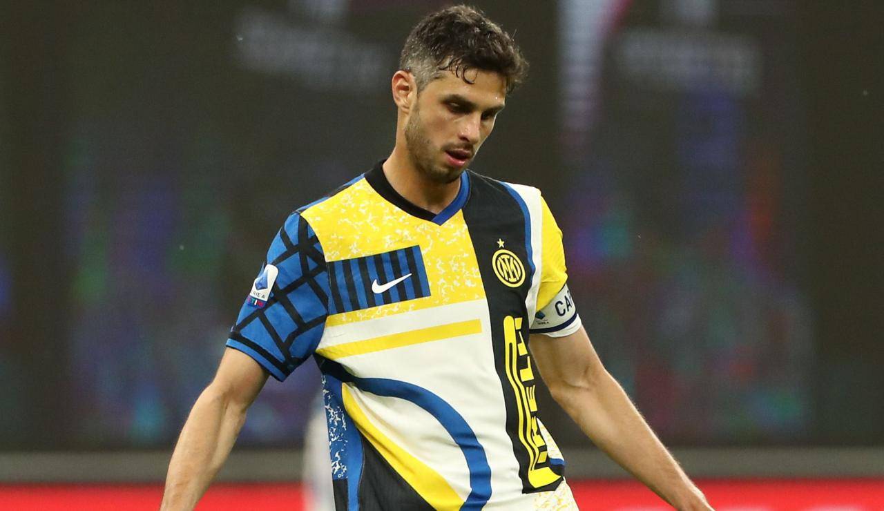 Ranocchia con la maglia dell'Inter e la fascia di capitano al braccio