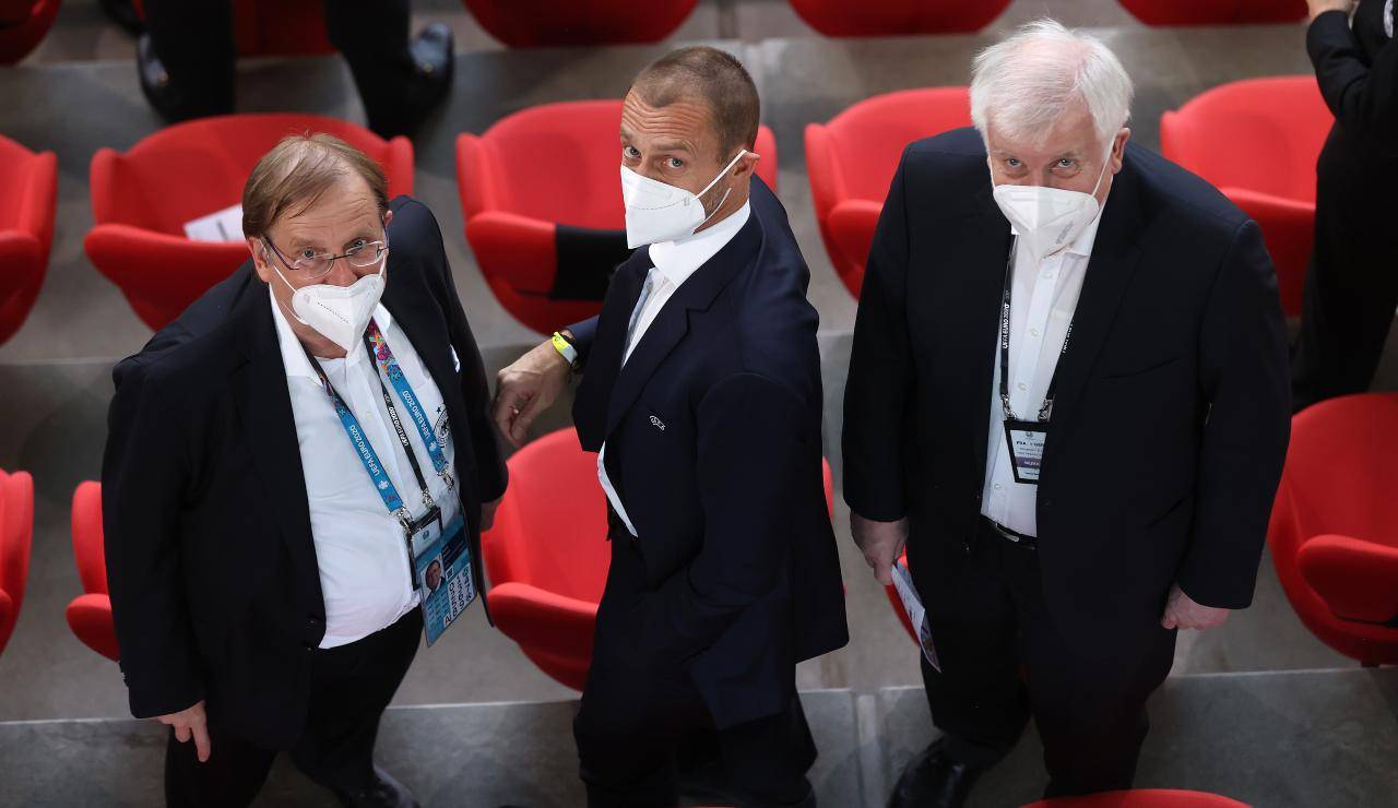 Ceferin in tribuna durante una gara degli Europei