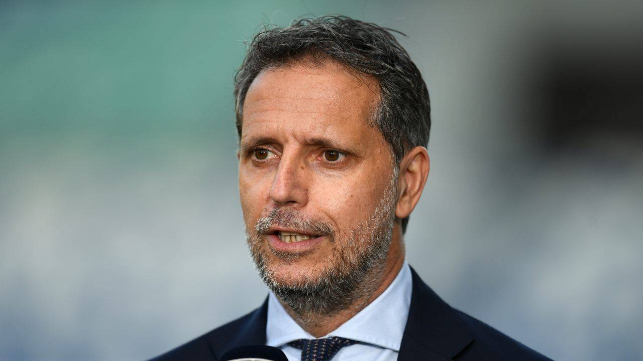 Paratici pensieroso
