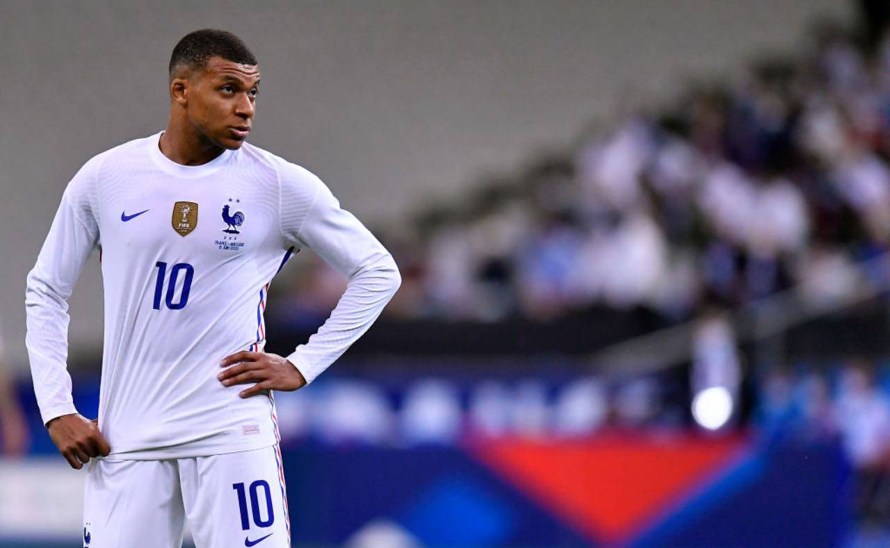 Kylian Mbappé perplesso