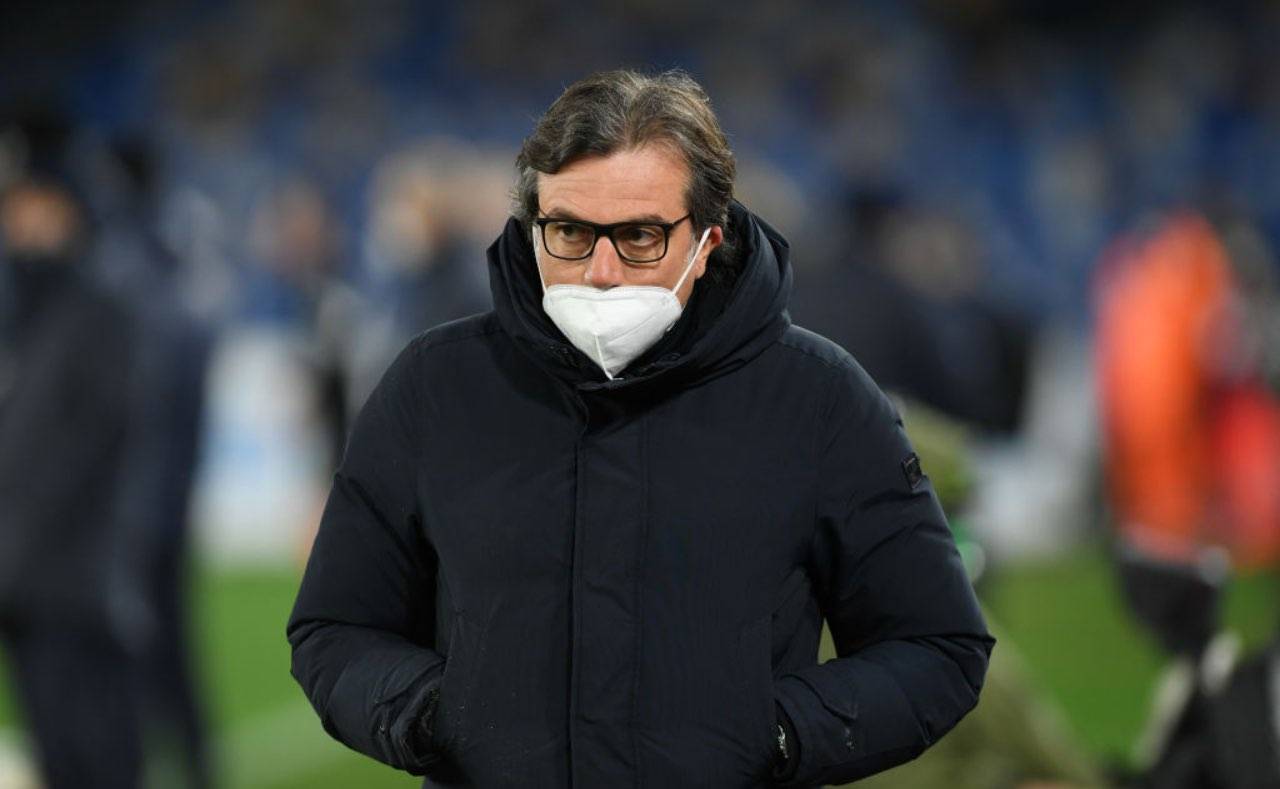 Giuntoli con le mani in tasca