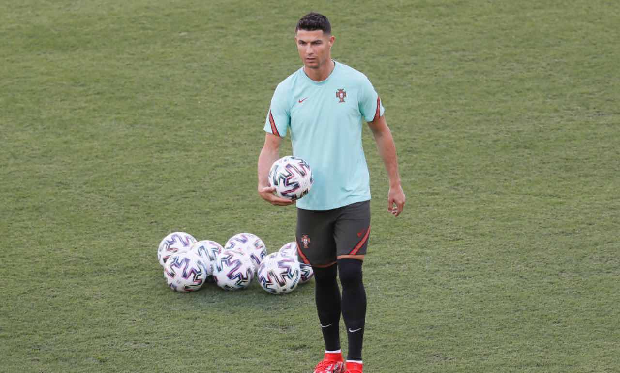 Ronaldo in allenamento col Portogallo