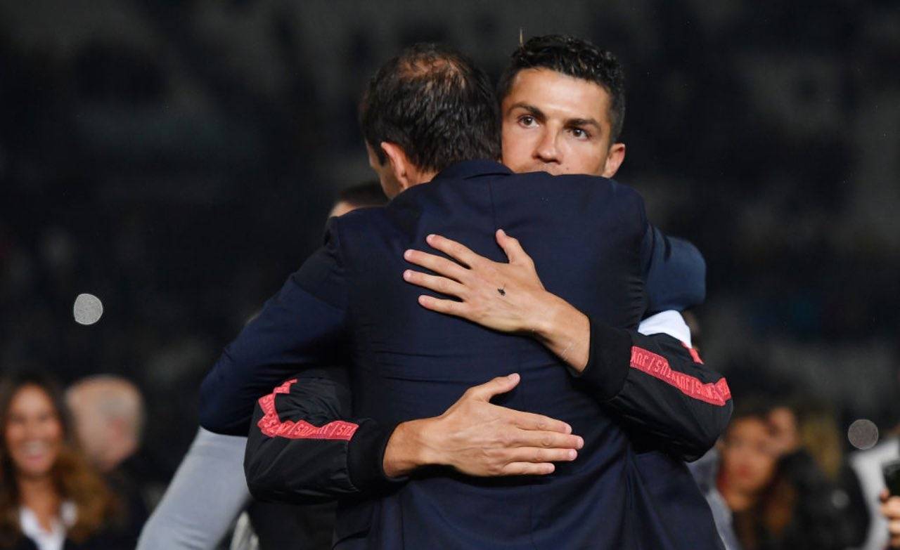 Abbraccio tra Allegri e Cristiano Ronaldo