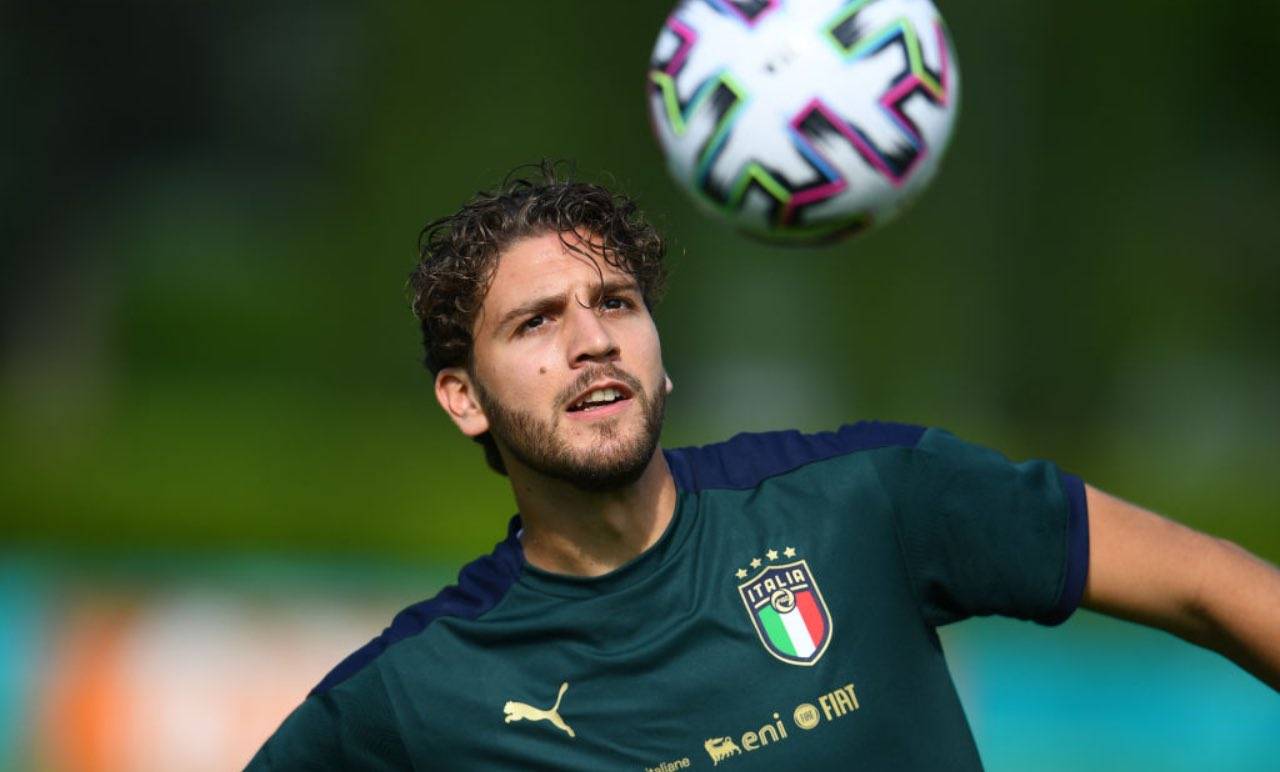 Locatelli in allenamento con la Nazionale