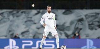 Sergio Ramos palla al piede