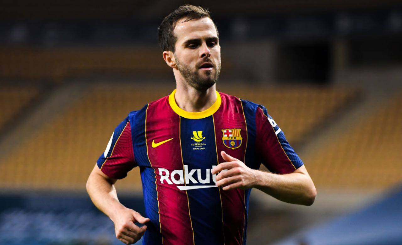 Pjanic con la maglia del Barcellona