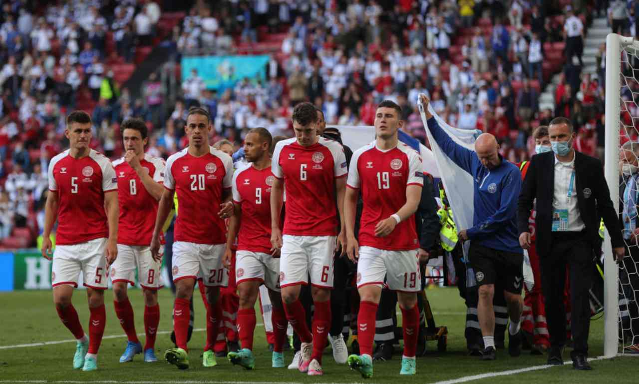 Eriksen esce fuori dal campo