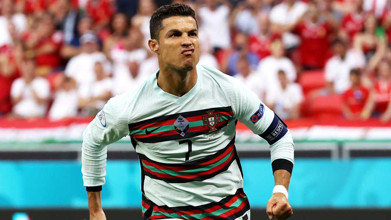 Cristiano Ronaldo esulta