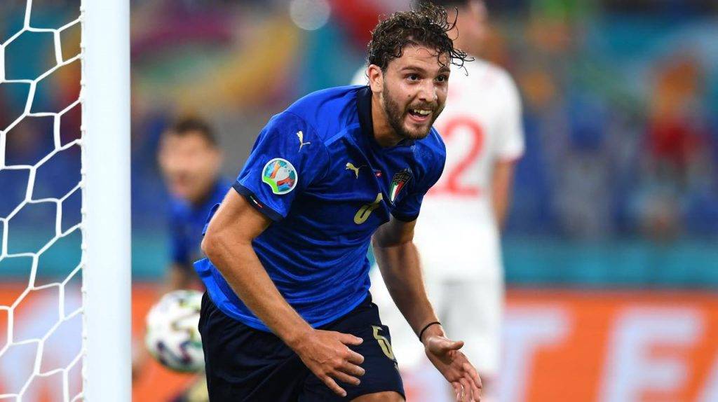 Locatelli esulta con l'Italia