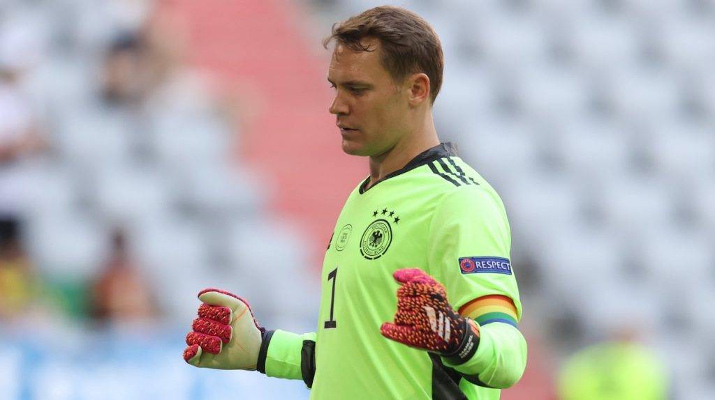 Neuer in campo