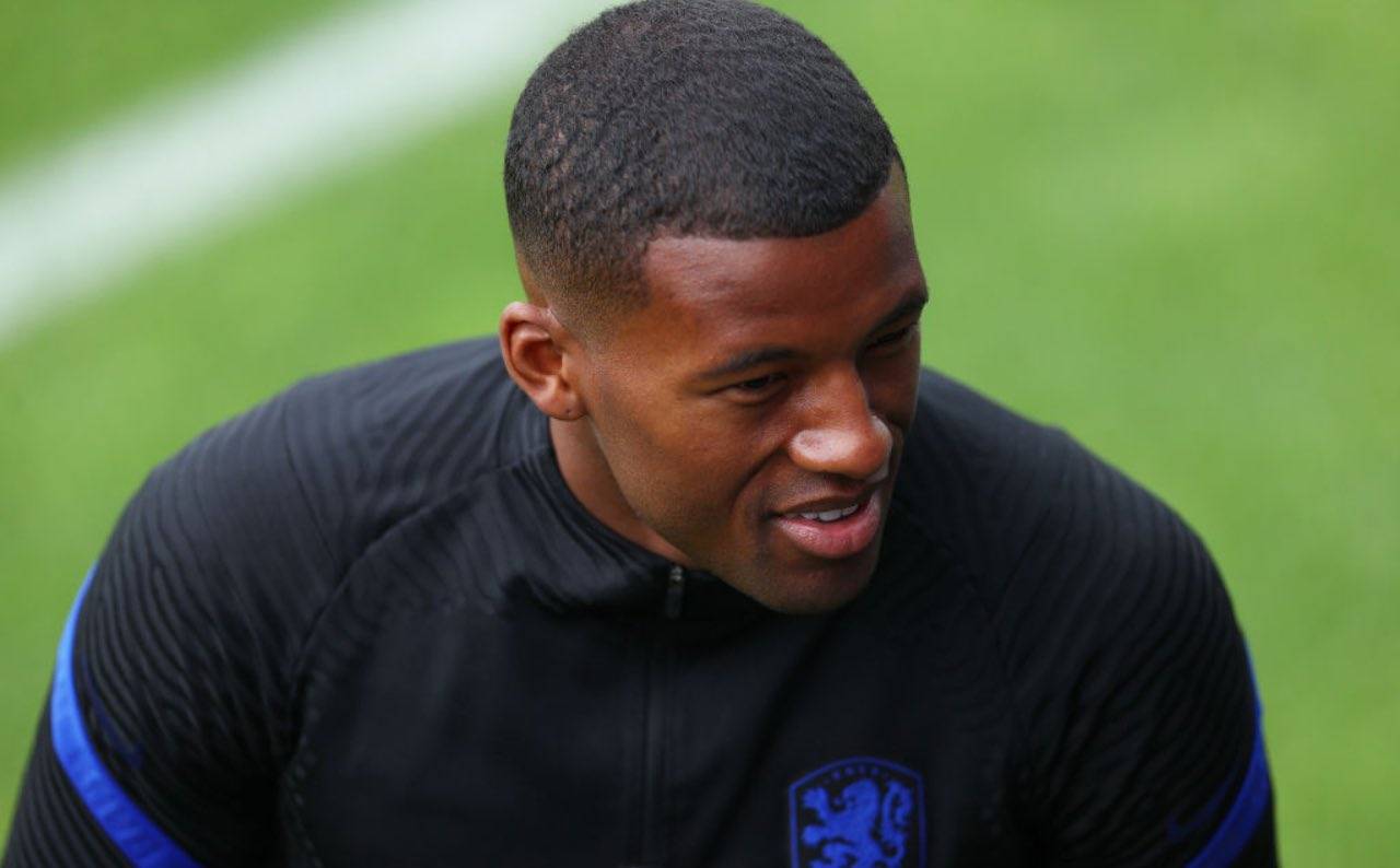 Wijnaldum durante il ritiro dell'Olanda 