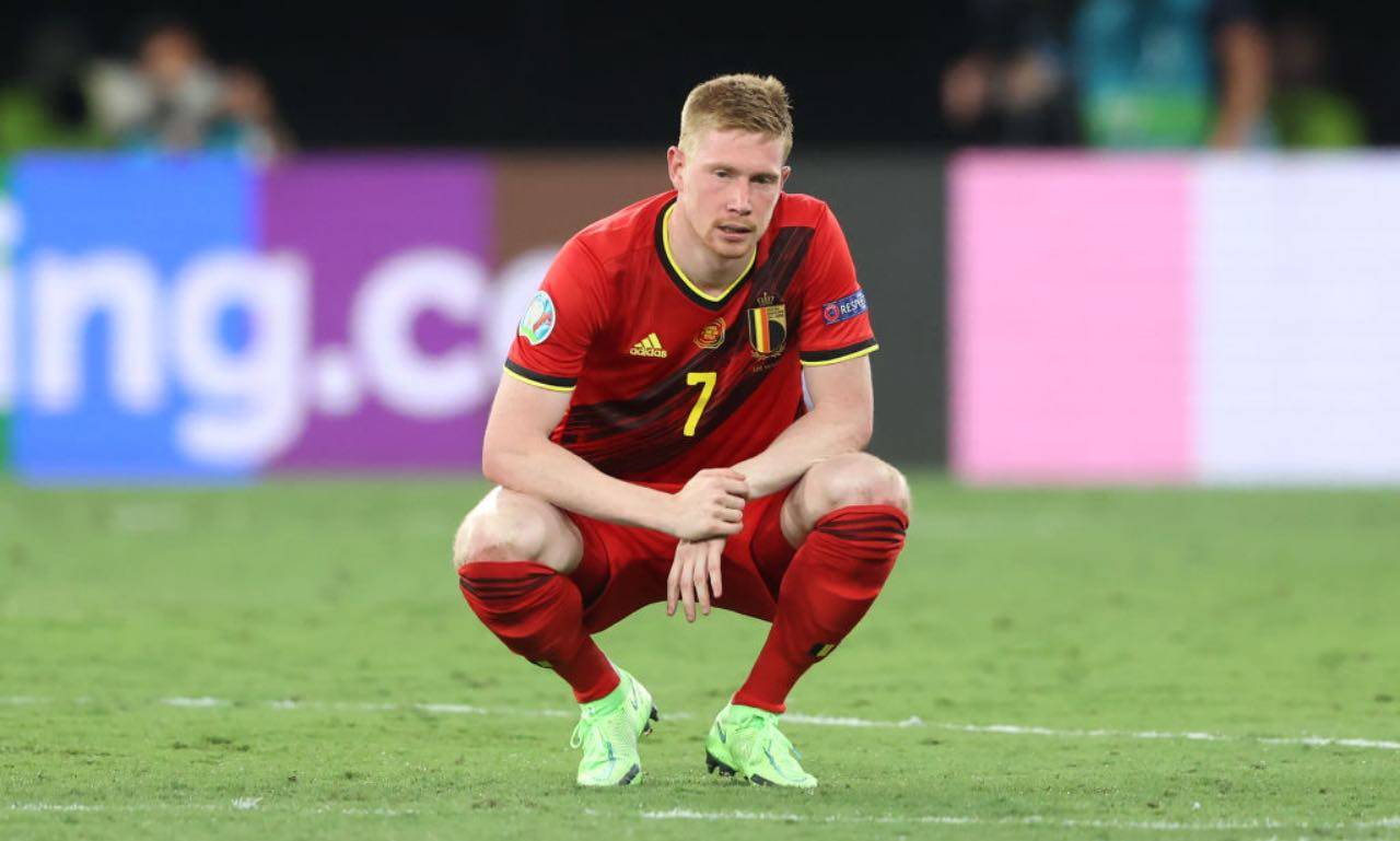 De Bruyne in ginocchio 