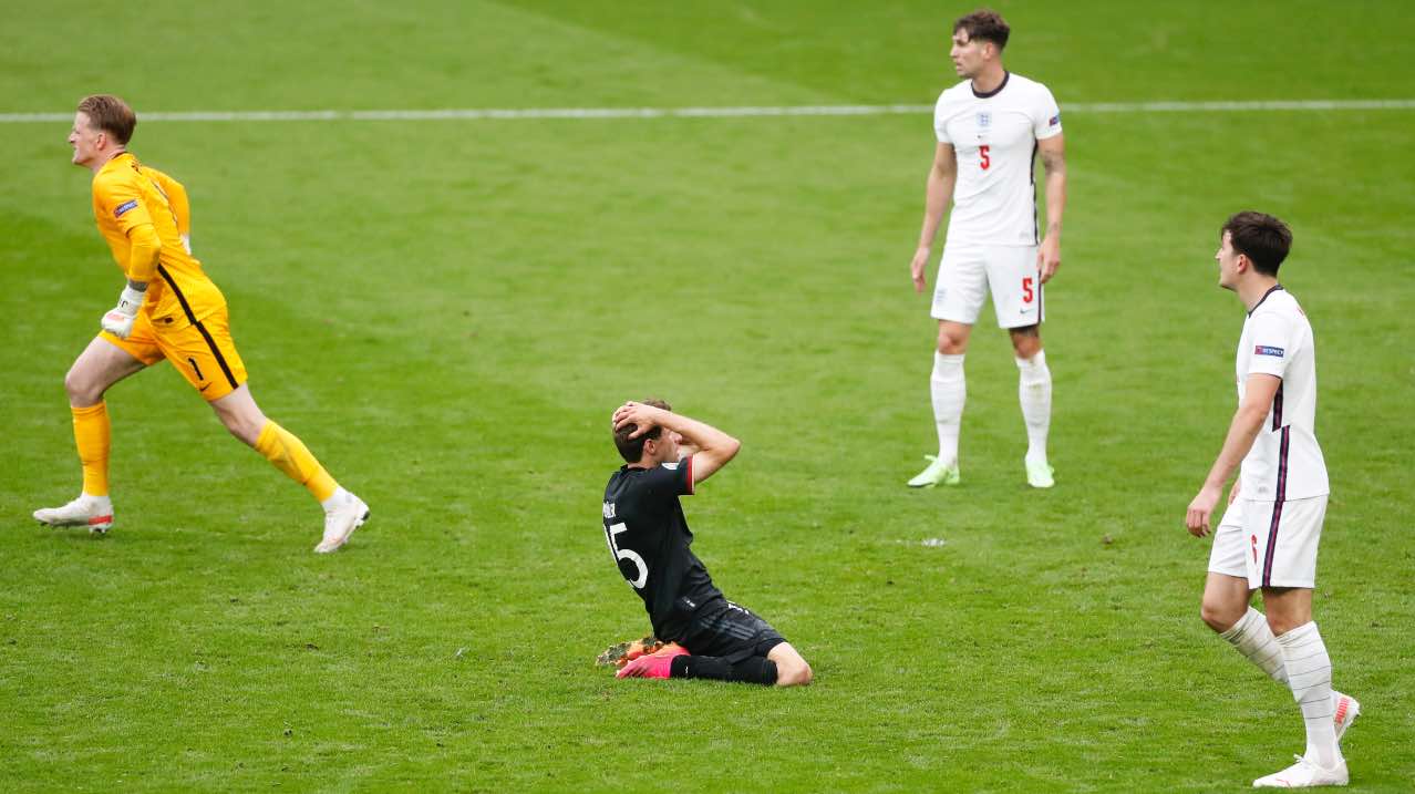Müller disperato contro l'Inghilterra