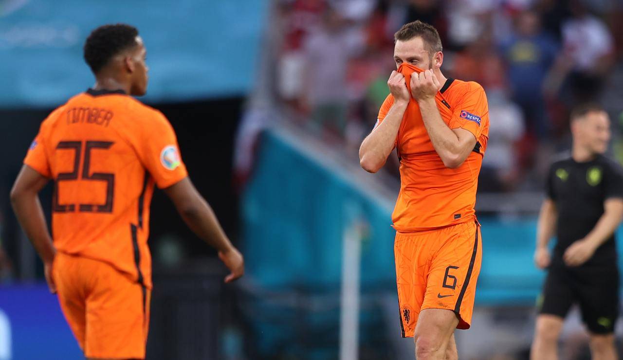 De Vrij deluso durante l'Europeo