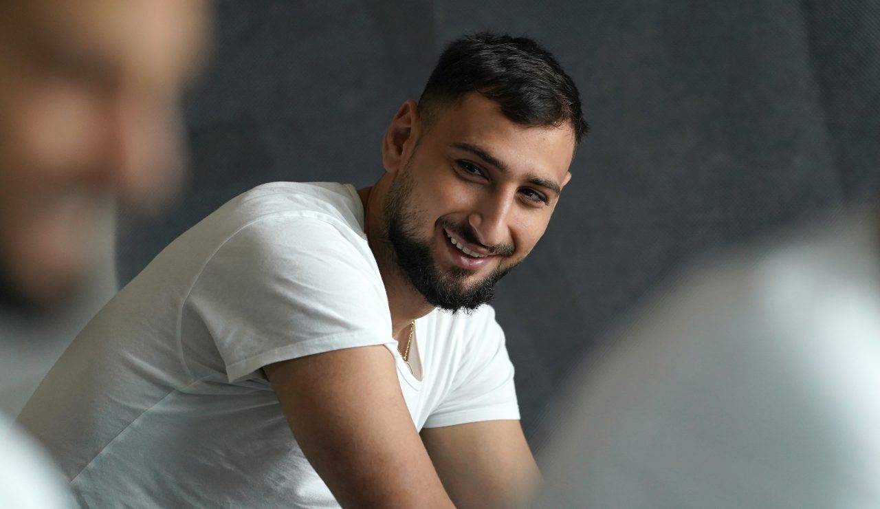 Donnarumma maldini inter calhanoglu incassa