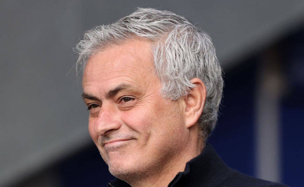 José Mourinho primo piano