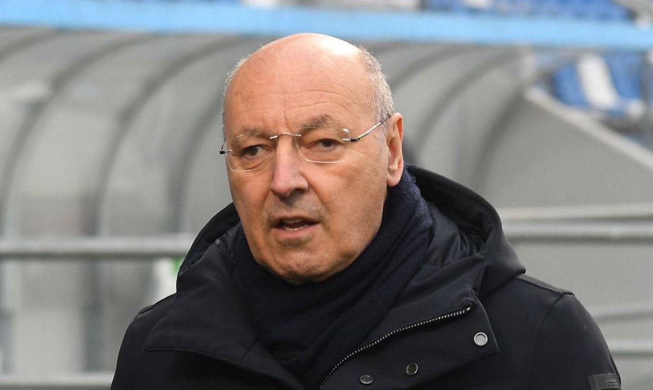 Marotta con impermeabile