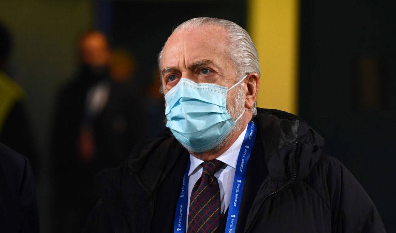 De Laurentiis con mascherina
