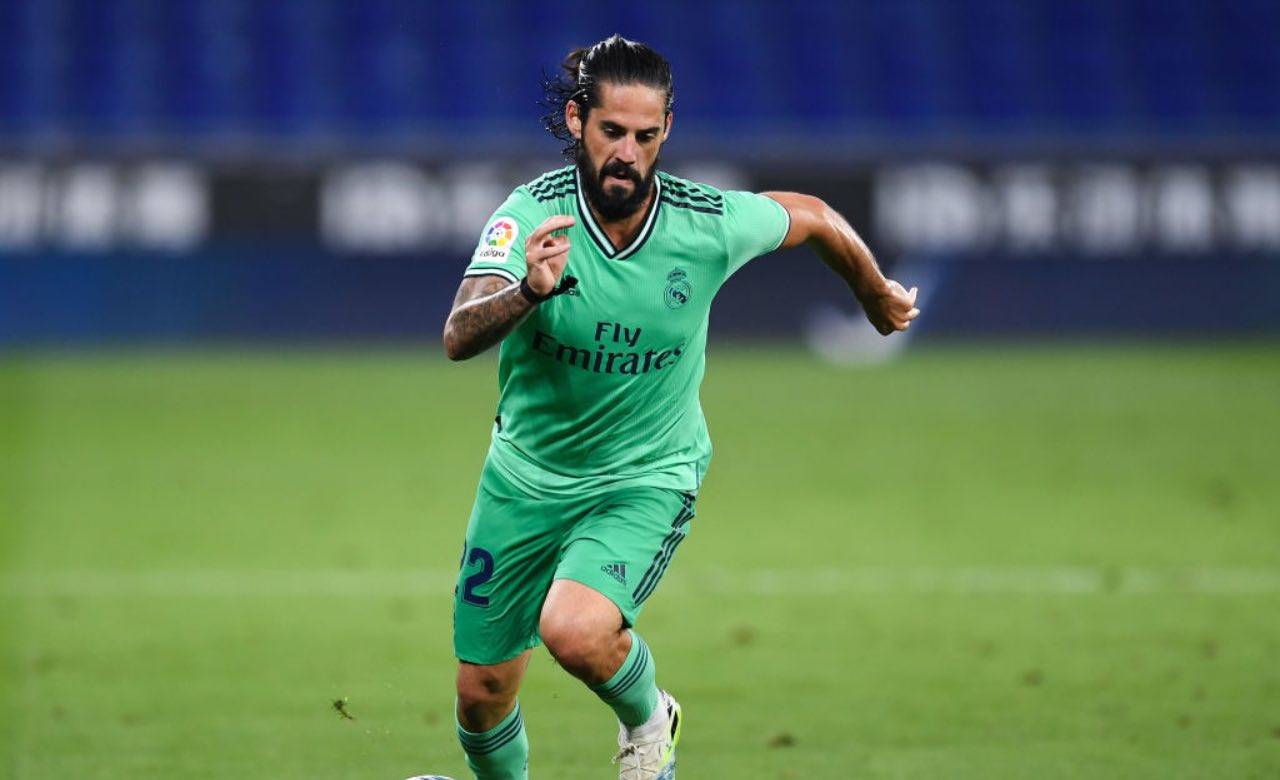 Isco con il pallone tra i piedi