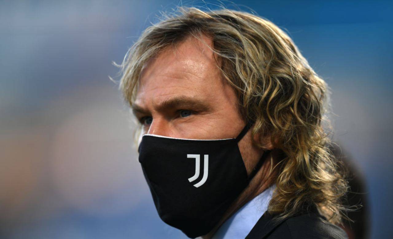 Pavel Nedved con mascherina