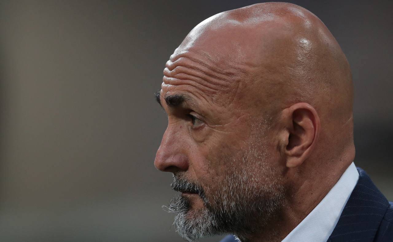 Spalletti pensieroso