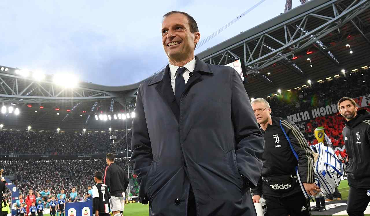 max allegri con le mani in tasca