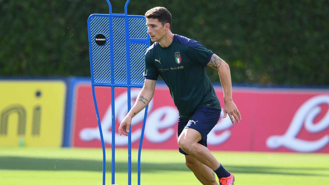 Mattia Caldara in campo