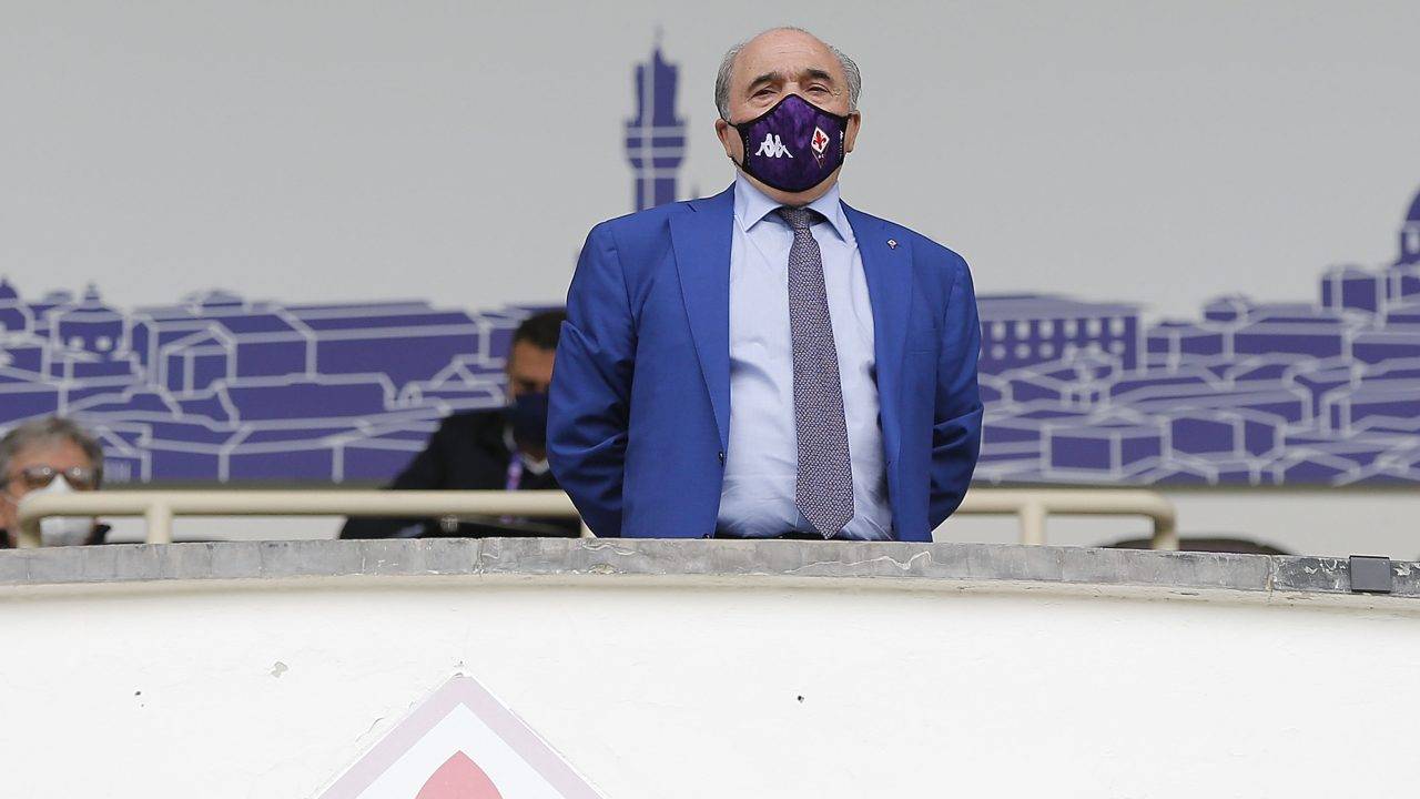 Rocco Commisso pensieroso