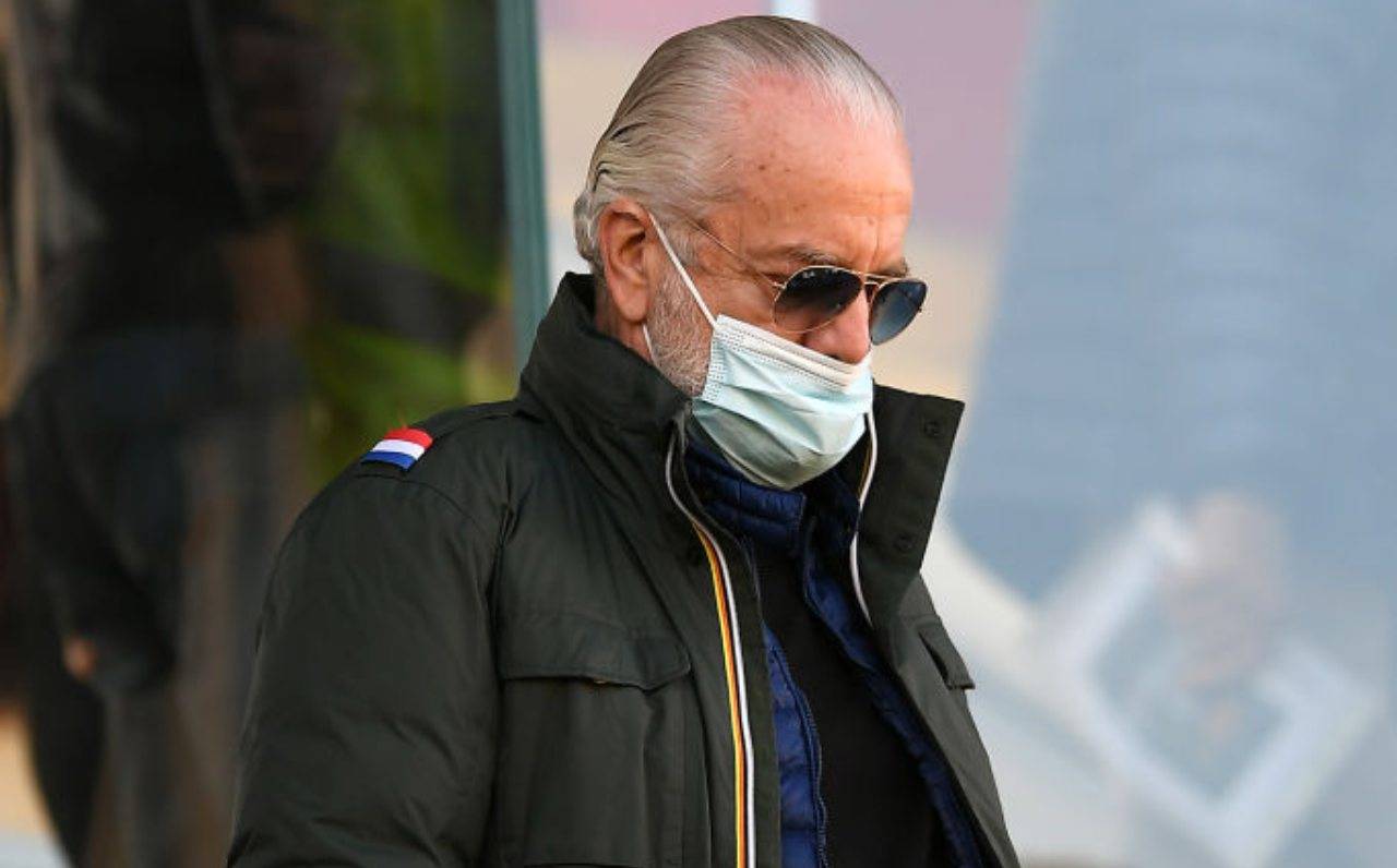 De Laurentiis con mascherina