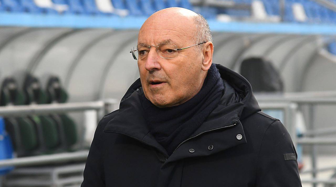 Marotta osserva