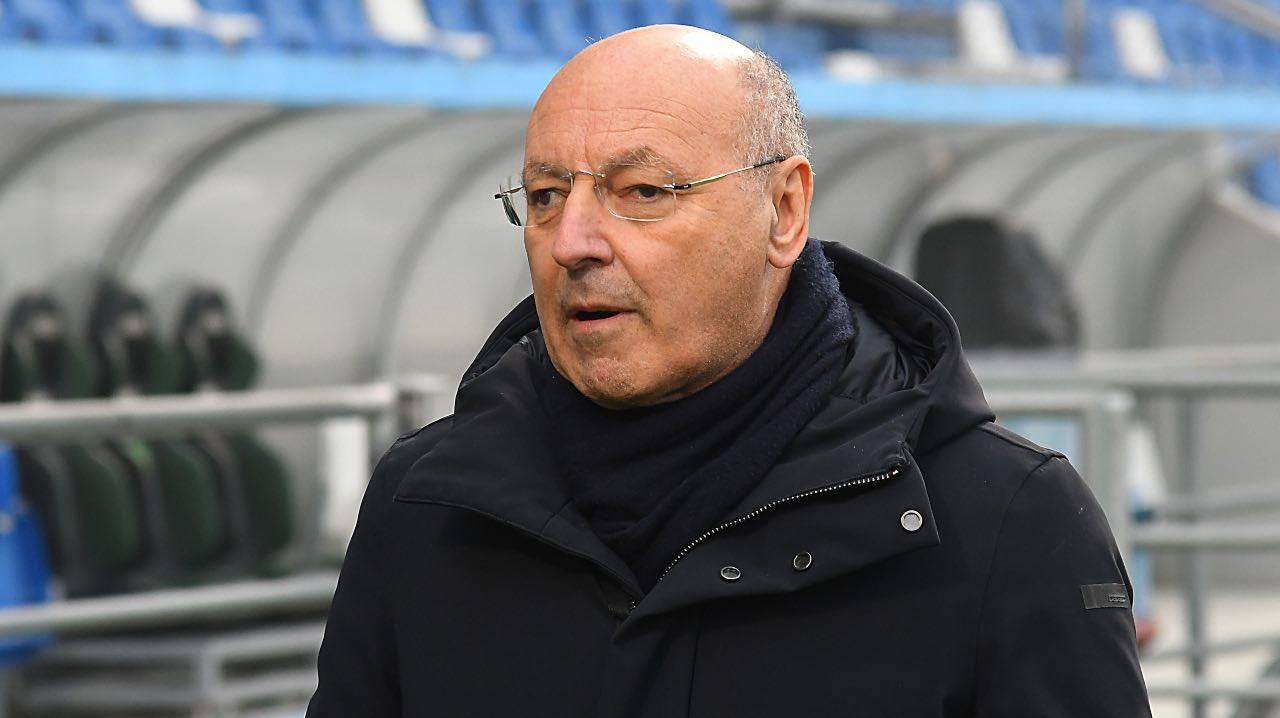 Marotta osserva