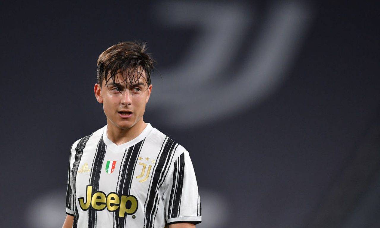 Dybala pensieroso 