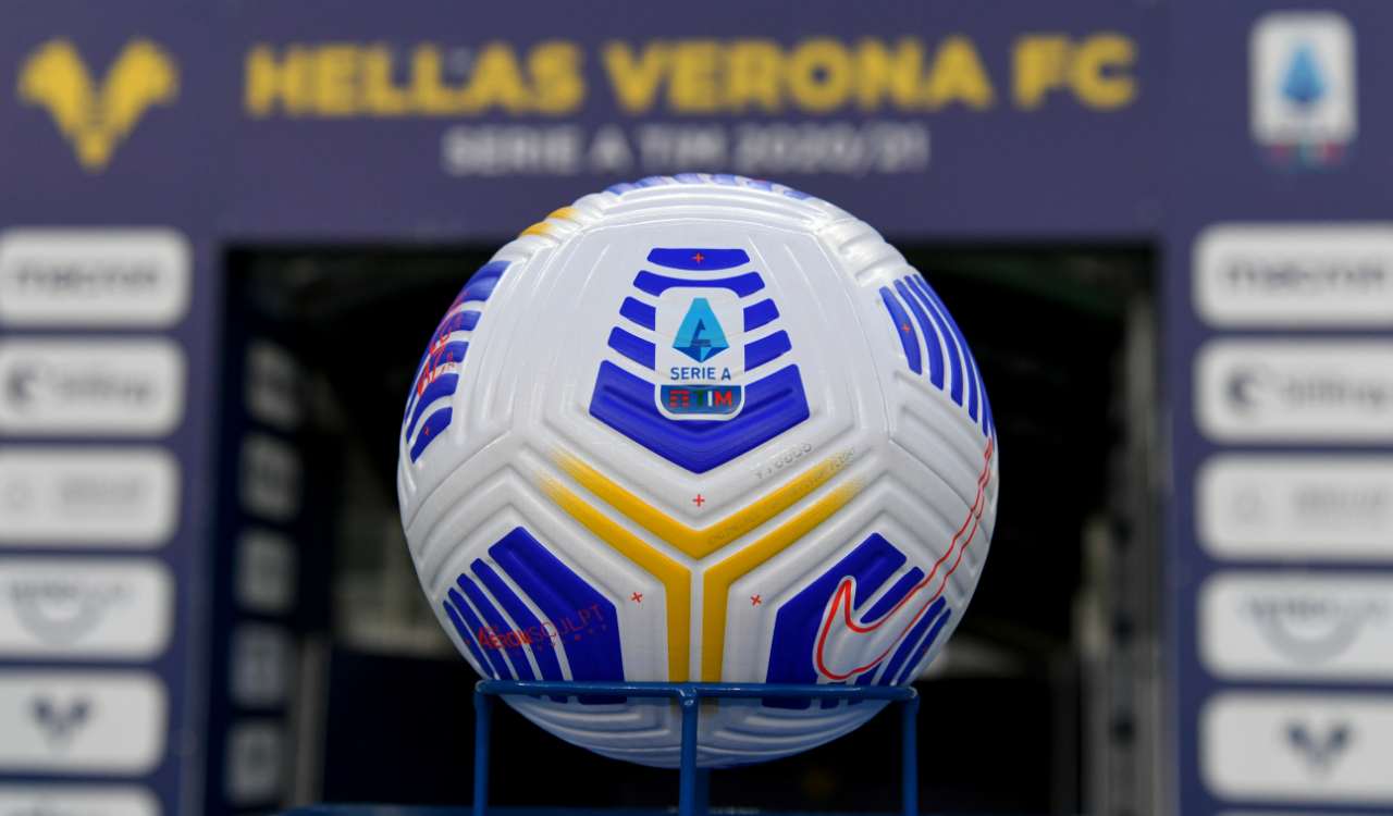 pallone calcio serie A