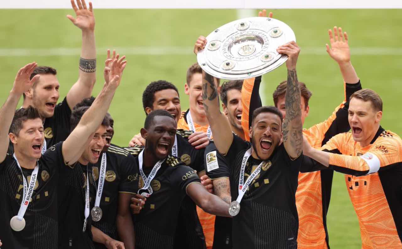 Il Bayern festeggia la vittoria del campionato